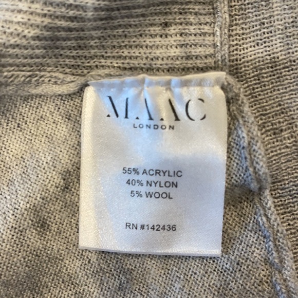 M.A.A.C. Grey 3/4 length sleeve sweater - Picture 3 of 4
